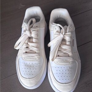 Puma Cream Low-Top Sneakers